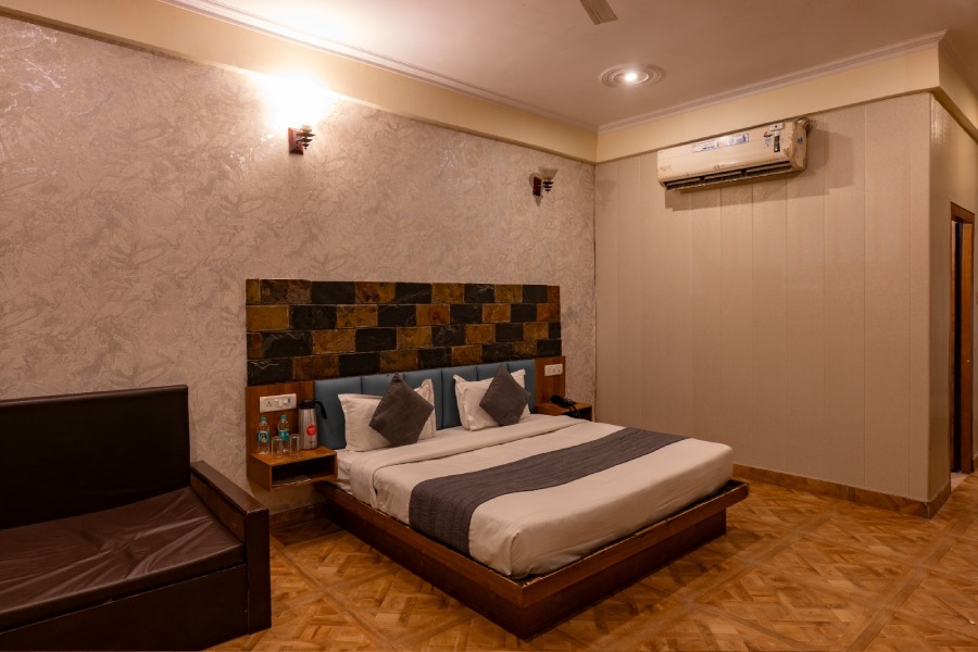 Best resort in Uttarakhand near with cozy accommodations