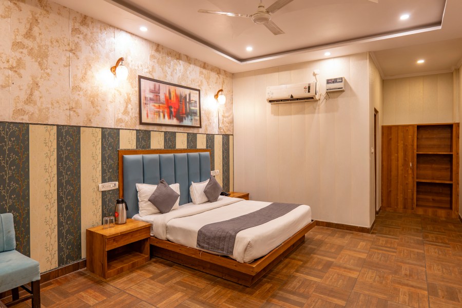 Best resort in Uttarakhand near  with cozy accommodations